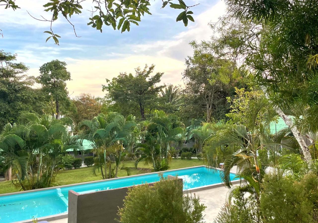 Siam Flora Resort เกาะลันตา ภายนอก รูปภาพ